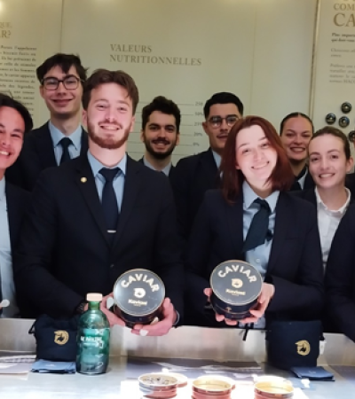 Immersion gourmande chez Kaviari pour les étudiants en BTS Management en Hôtellerie Restauration de FERRANDI Paris
